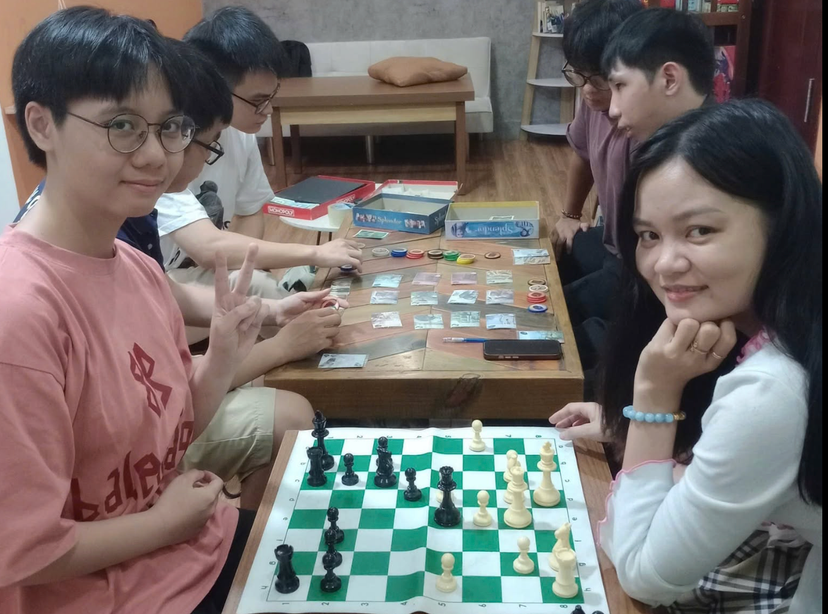 Cờ và poker - tối thứ Năm